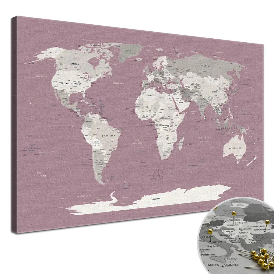 Erwecke Deine Wände zum Leben mit deiner World Map Altrosa als Slim Line Variante. Deine Weltkarte als Pinnwand ist auf eine Baumwoll-Leinwand von 320 g/m² mit matter Oberfläche gedruckt. Auf einen 2 cm tiefen Keilrahmen gespannt kommt deine Weltkarte in jedem deiner Räume zur Geltung. Mit ökologischen, wasserbasierten Farben bedruckt, die vollständig abbaubar sind, und UV-echten Farben, verspricht sie dir für mindestens 75 Jahre lebendige Freude.