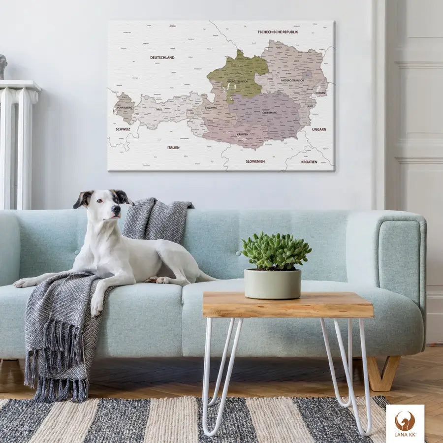 Egal in welchen Raum Du Deine Österreichkarte Weiß platzierst, sie wird immer die Blicke auf sich ziehen.