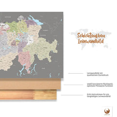 Dank vormontierter Zackenaufhänger kannst Du Deine Schweizkarte Graphit Grau direkt an die Wand bringen und mit dem Pinnen loslegen.