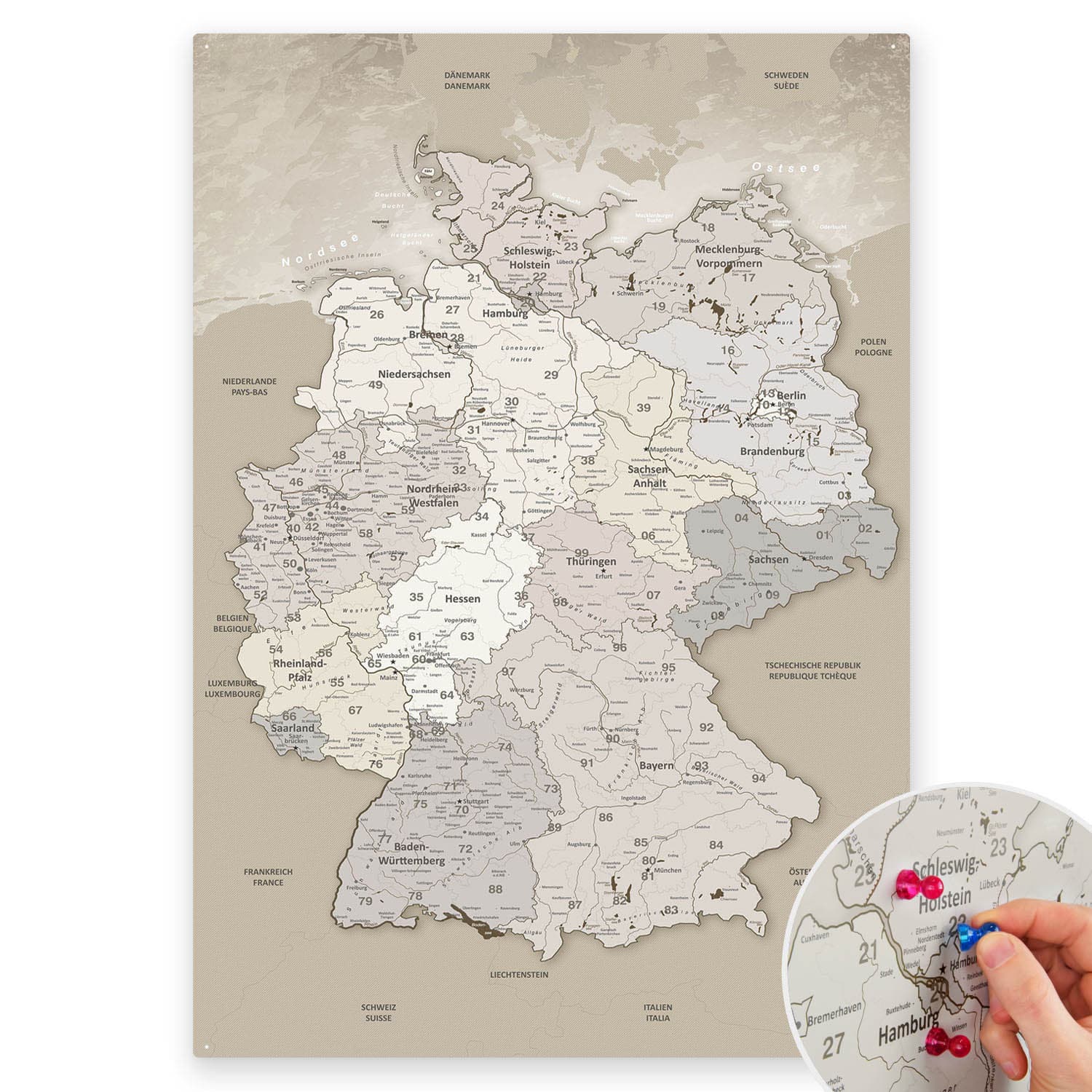 Deine Deutschlandkarte als magnetisches Blechschild zum Markieren deiner Reiseziele mit Magneten oder Stickern.