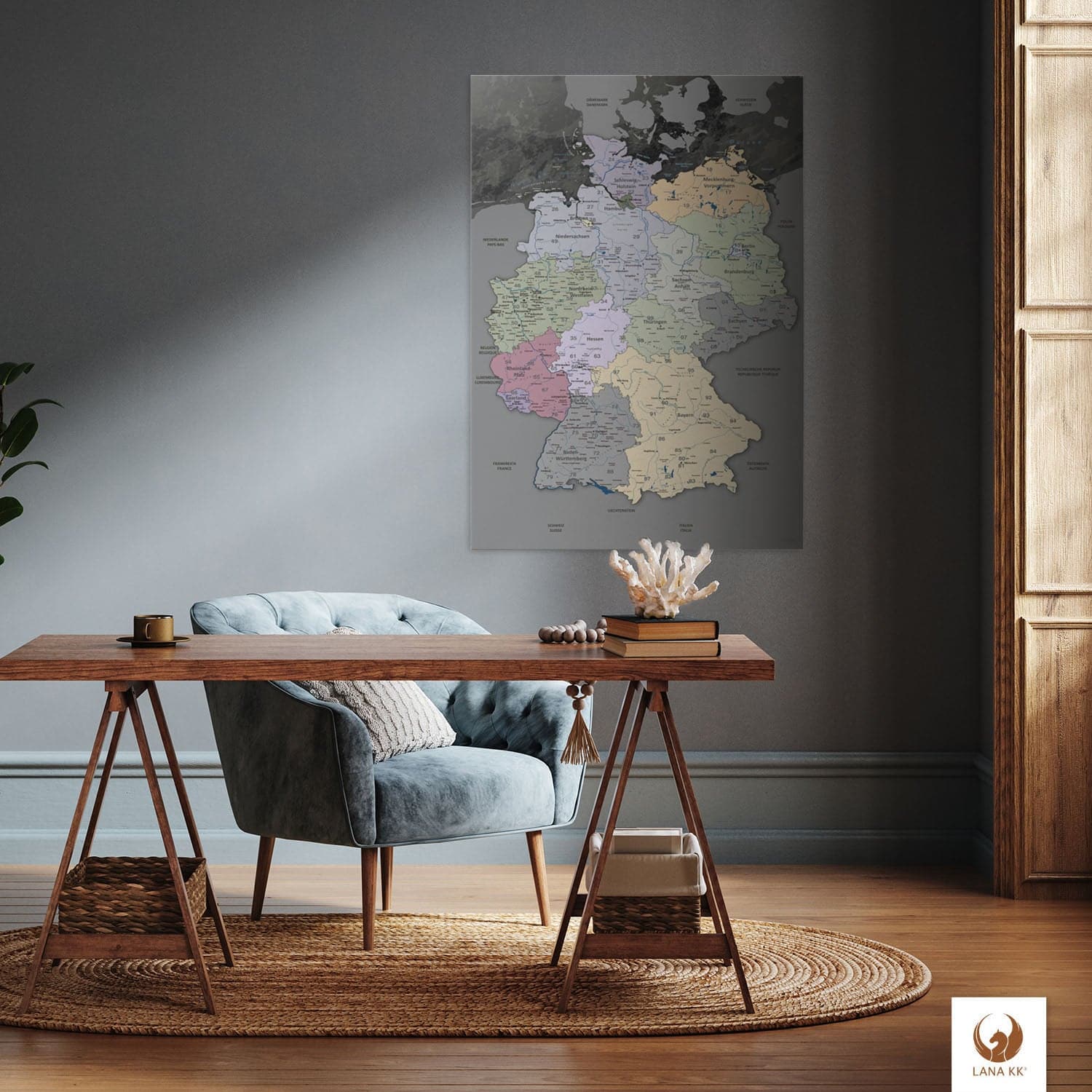 Deine Deutschlandkarte Edelgrau als Blechschild passt perfekt in jedes Wohnzimmer, Flur oder Arbeitszimmer.