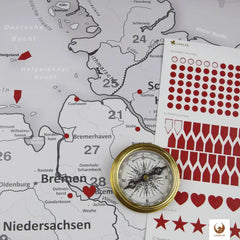 Für einen optimalen Transport kommt Deine Deutschlandkarte Hellgrau gerollt zu Dir.