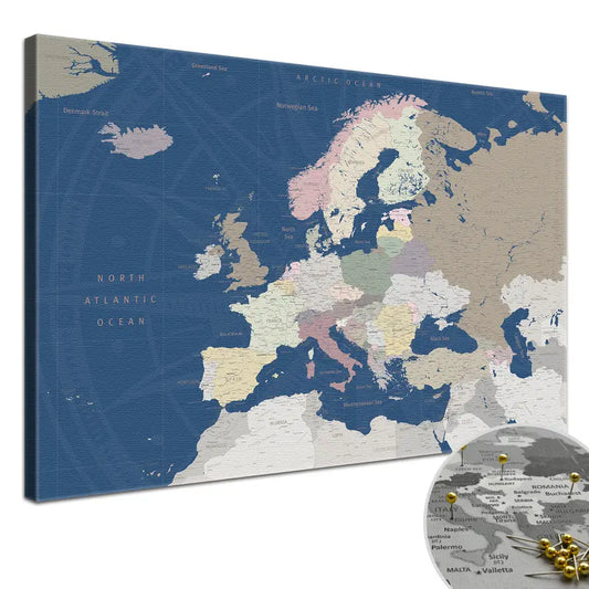 Erwecke deine Wände zum Leben mit deiner Europakarte Titan als Slim Line Variante. Deine Europakarte als Pinnwand ist auf eine Baumwoll-Leinwand von 320 g/m² mit matter Oberfläche gedruckt. Auf einen 2 cm tiefen Keilrahmen gespannt kommt deine Europakarte in jedem deiner Räume zur Geltung. Mit ökologischen, wasserbasierten Farben bedruckt, die vollständig abbaubar sind, und UV-echten Farben, verspricht sie dir für mindestens 75 Jahre lebendige Freude.