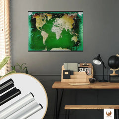 In deinem stilvollen Arbeitszimmer findet deine Weltkarte Grün als Poster den perfekten Platz. Sie ist nicht nur ein Dekorationsstück, sondern lässt deine Reisen immer wieder lebendig werden. Markiere mit Stickern und klebe kleinen Fotos an als interaktive Chronik deiner Abenteuer. Mit Posterschienen kannst du schick und super einfach deine Weltkarte als Poster an die Wand hängen.