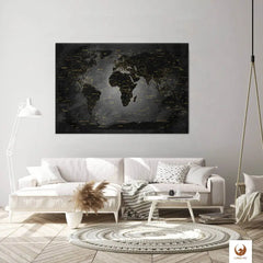 Die Welt als Zentrum Deiner Wohnung. Deine World Map Noir für sich mit ihren ausgewogenen Farben ideal in Dein Wohnkonzept ein.